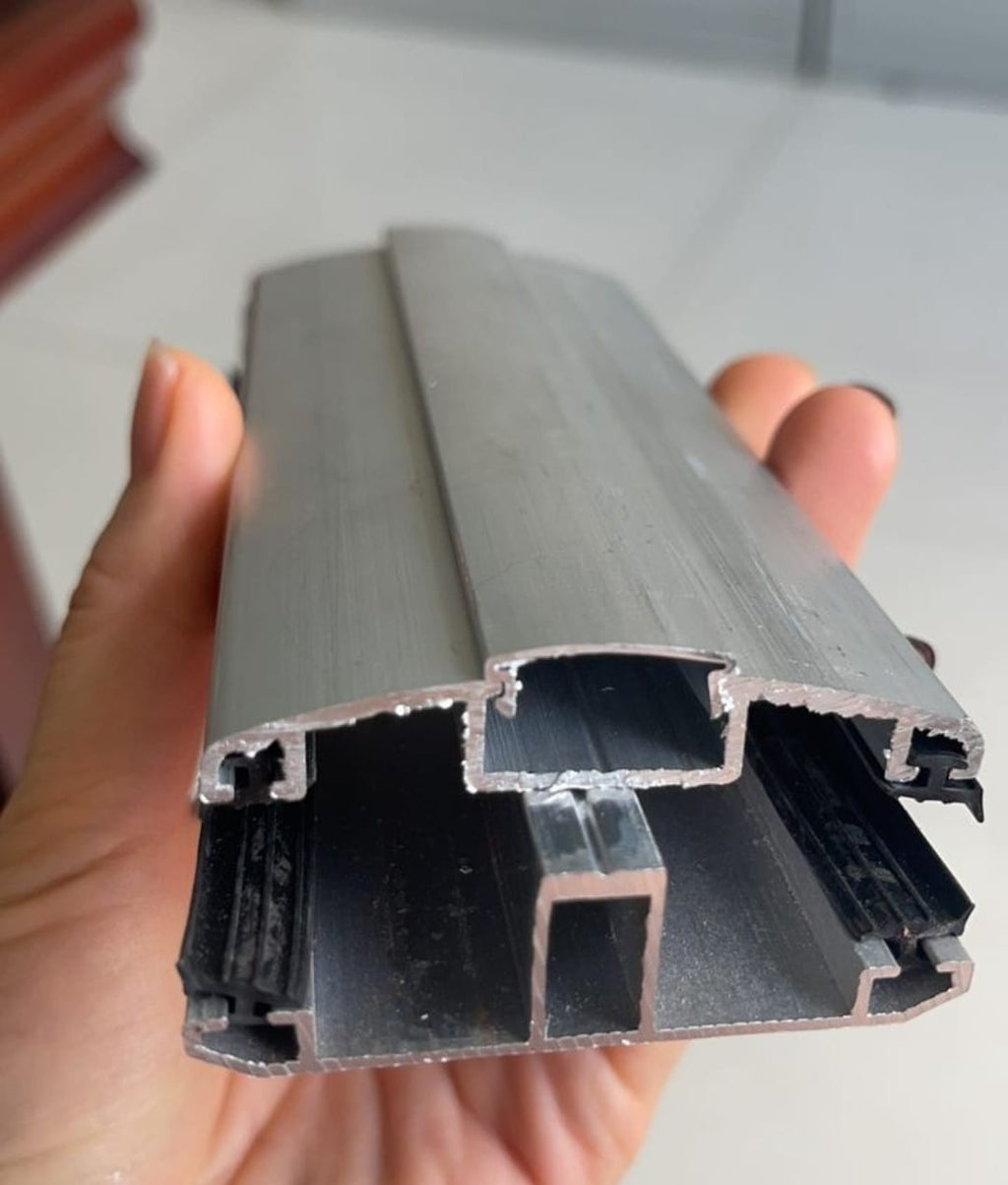 Aluminum Top and Bottom Connector