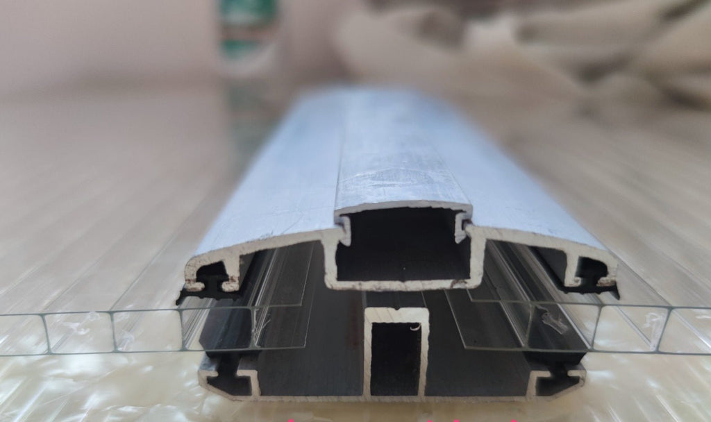 Aluminum Top and Bottom Connector